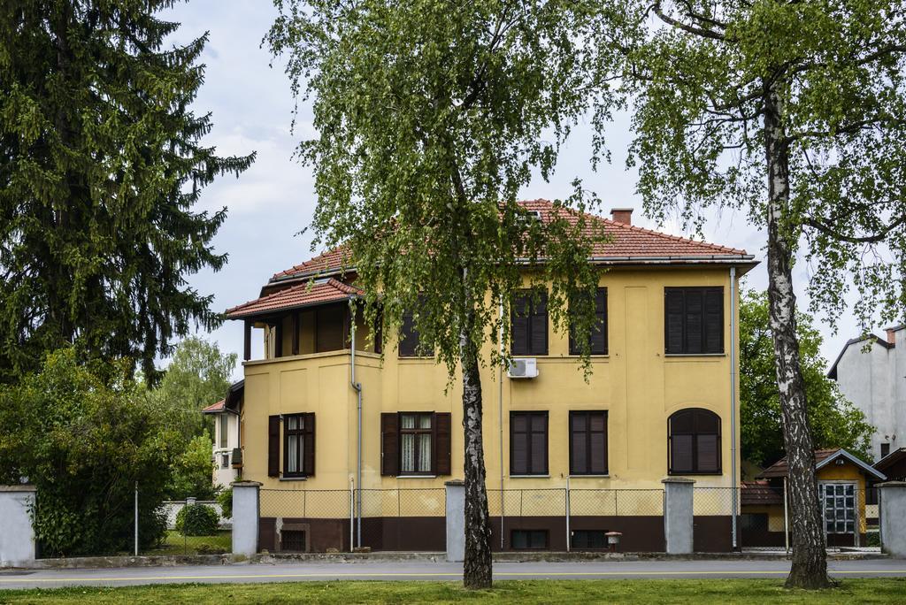 Vila Regina Rooms Karlovac Luaran gambar