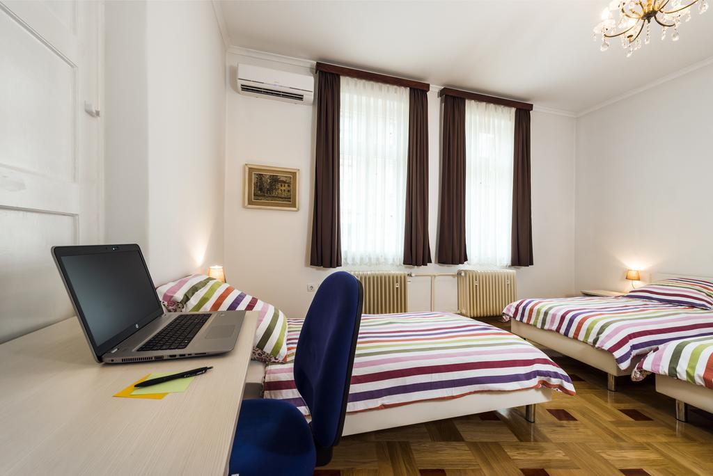 Vila Regina Rooms Karlovac Luaran gambar