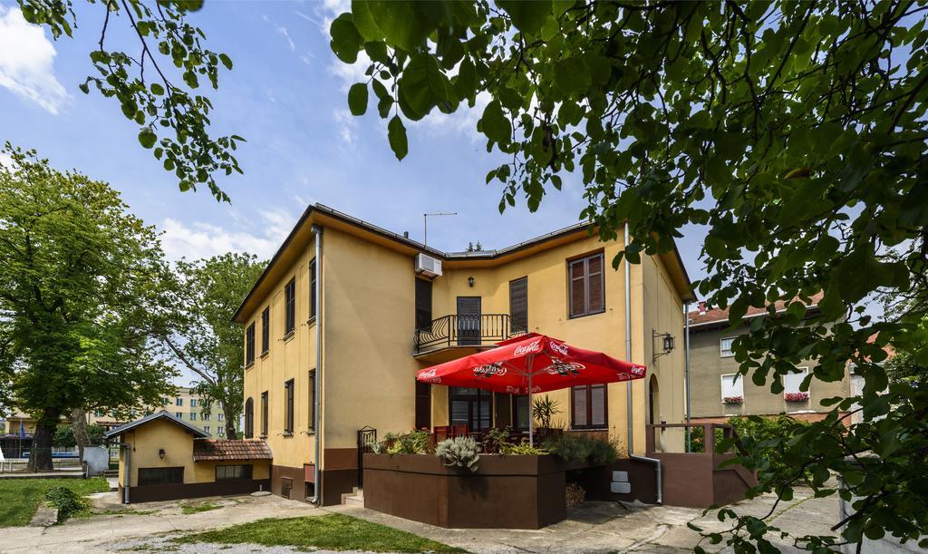Vila Regina Rooms Karlovac Luaran gambar