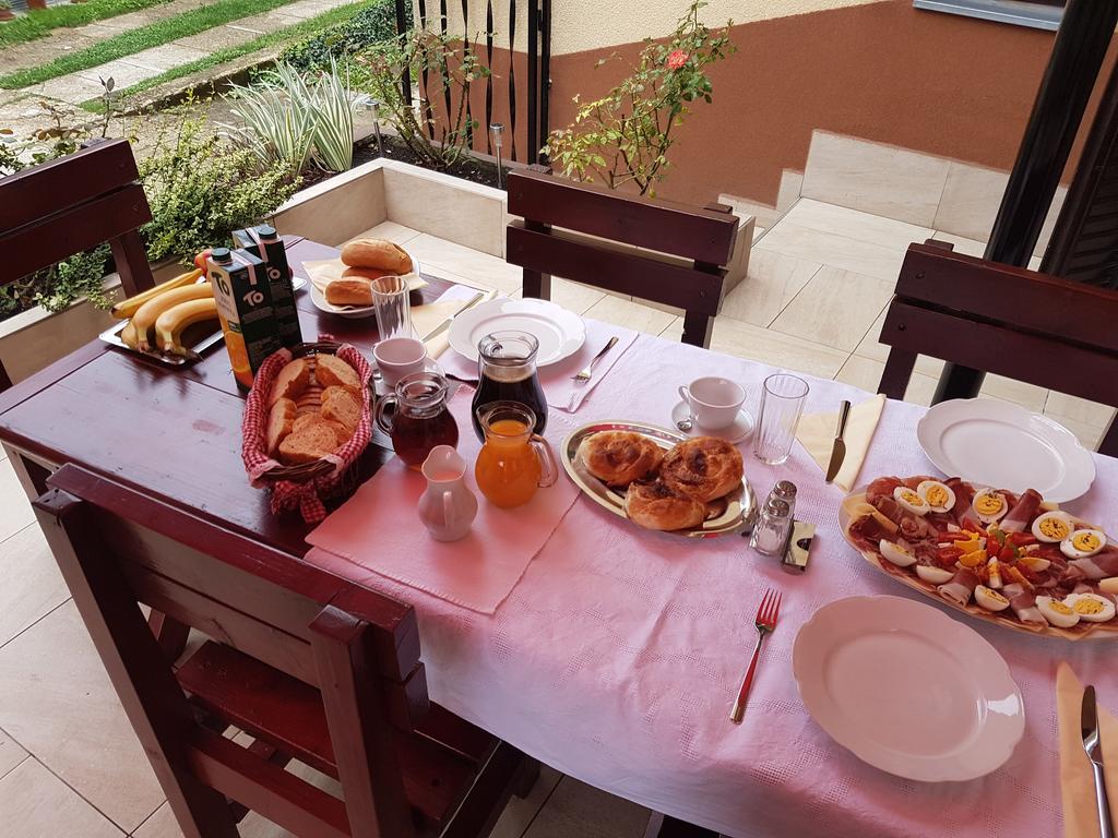 Vila Regina Rooms Karlovac Luaran gambar